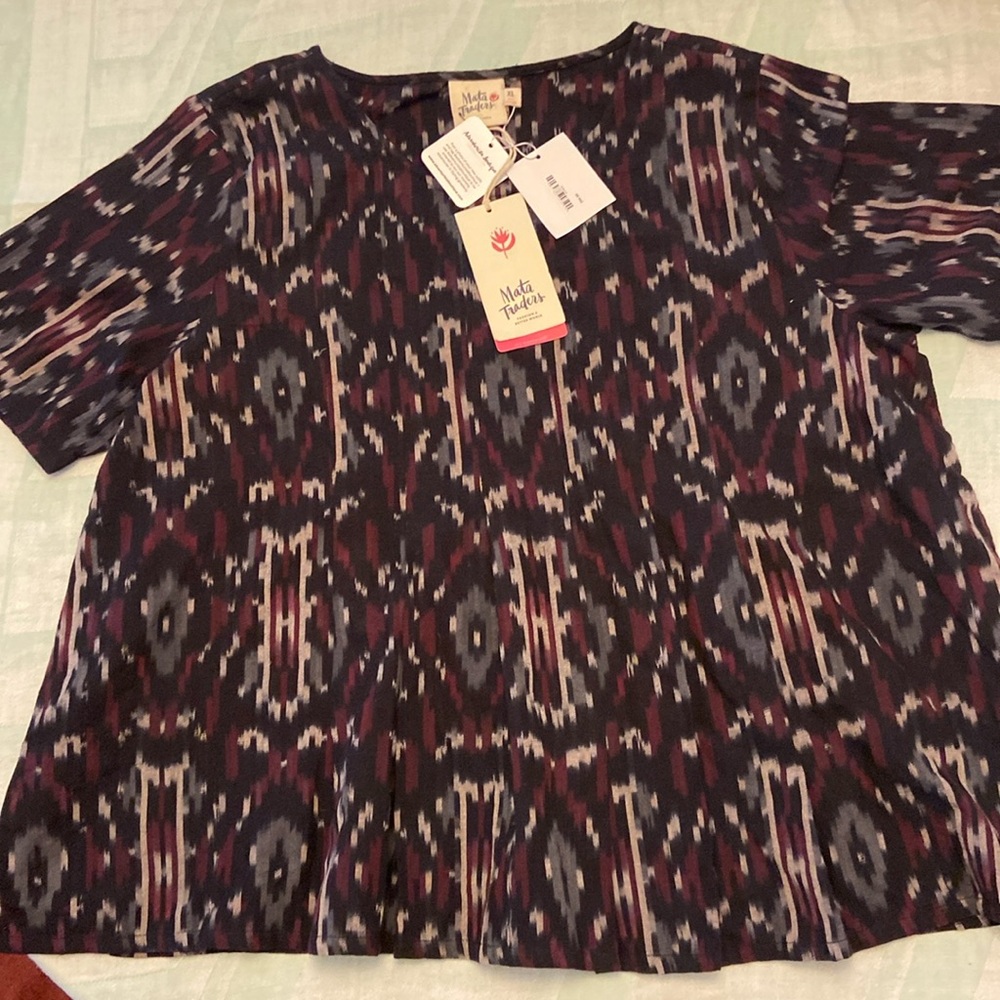 Maya Traders short sleeve shirt